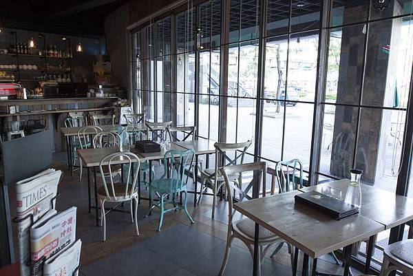 Sunny Cafe - 18 Sunny Cafe - 18