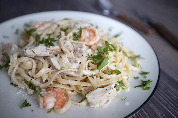 鮮蝦雞肉番紅花奶油義大利麵 - 1 鮮蝦雞肉番紅花奶油義大利麵 - 1