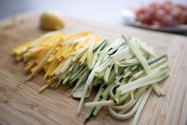 巴西里薄荷醬風味雙色櫛瓜義大利麵 - 9 巴西里薄荷醬風味雙色櫛瓜義大利麵 - 9