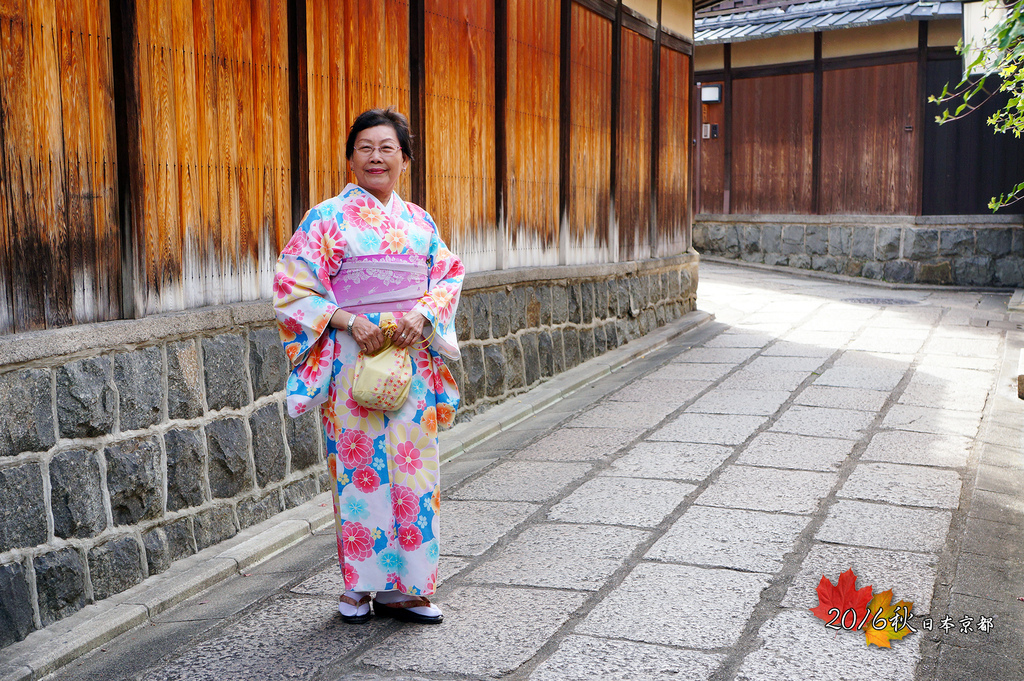 日本京都追紅葉Day5-4石塀小路拍寫真.jpg