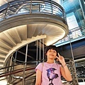 端午連假出遊09之國美館教育展示空間的螺旋梯.jpg