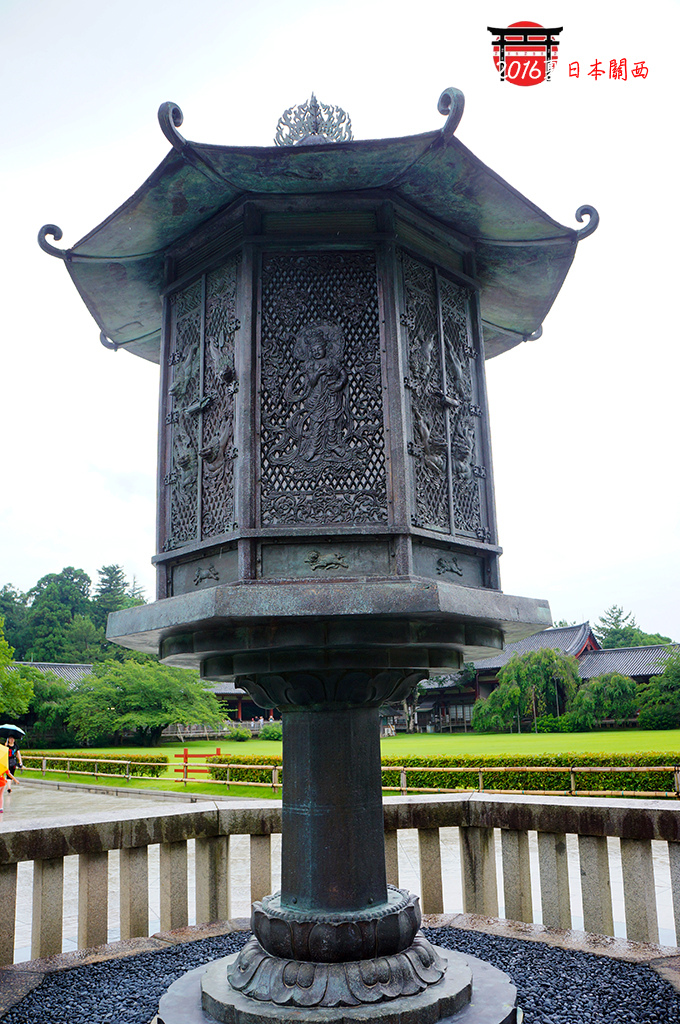 0712-044東大寺的八角燈籠.jpg