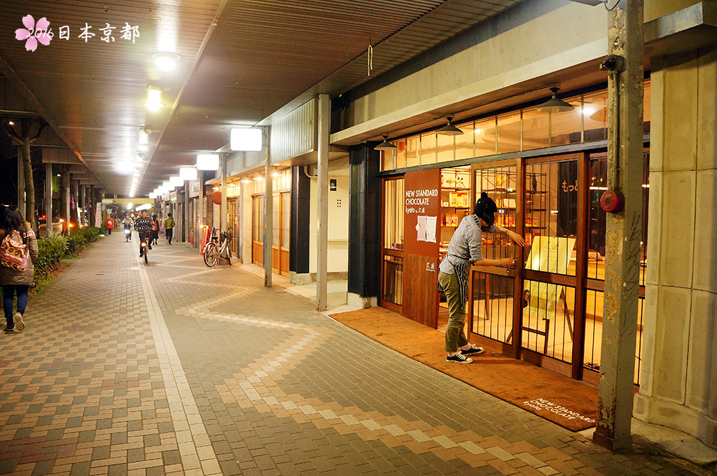 0330-100堀川通上的店家陸續關門中.jpg