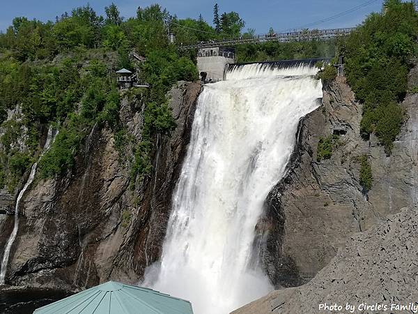 魁北克 水晶瀑布 Montmorency Falls.高 魁北克 水晶瀑布 Montmorency Falls.高