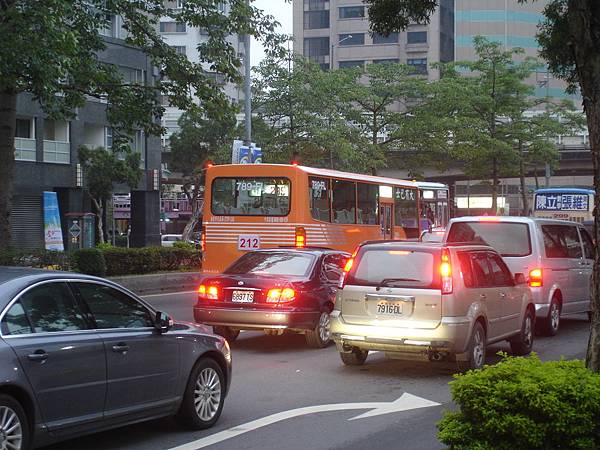 大有巴士新車-1