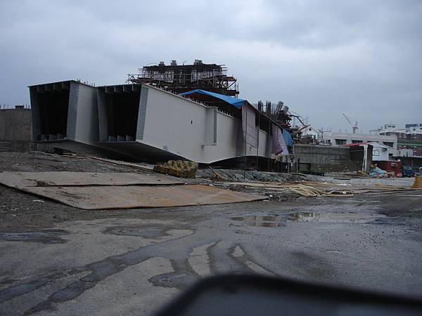 高速公路跨越樑