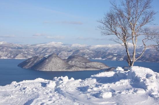 lake-toya-and-nakajima