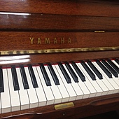 Yamaha U3