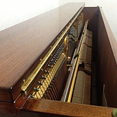 Yamaha U3