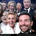 HT_ellen_degeneres_lawrence_selfie_sk_140302_16x9_992.jpg