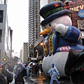 Day9-感恩節遊行-超大的雪人