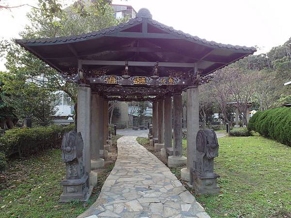 劍潭古寺 (6).JPG