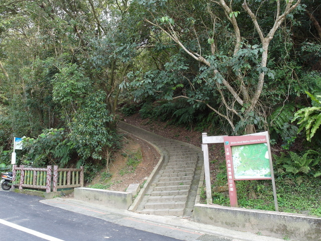 大崙尾山 (12).JPG