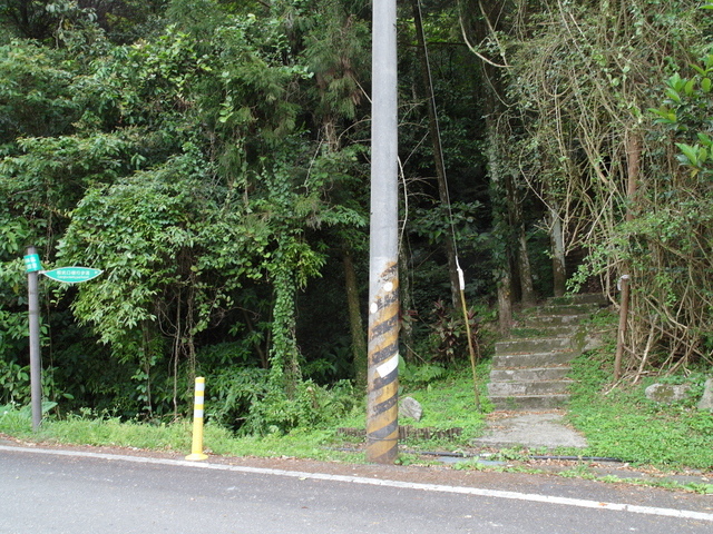 獅公髻尾山、粗坑口健行步道 (1).JPG