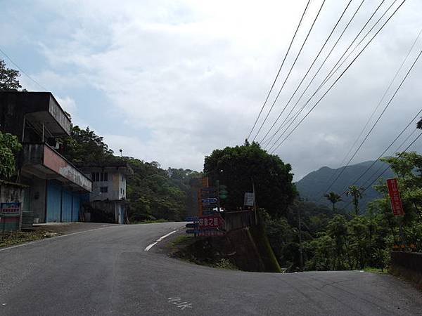 獅公髻尾山、粗坑口健行步道 (35).JPG