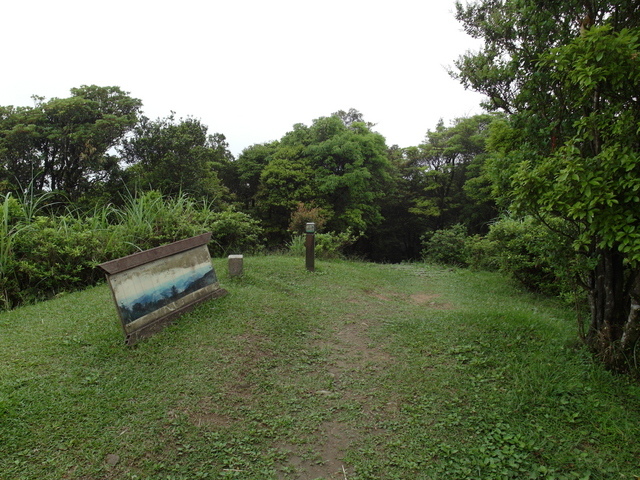 獅公髻尾山、粗坑口健行步道 (108).JPG