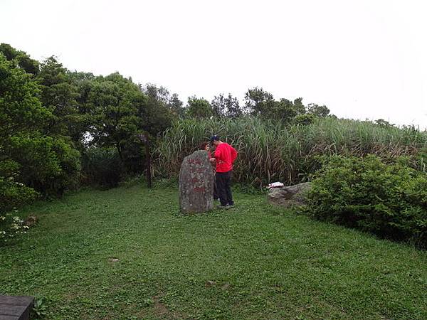 獅公髻尾山、粗坑口健行步道 (109).JPG