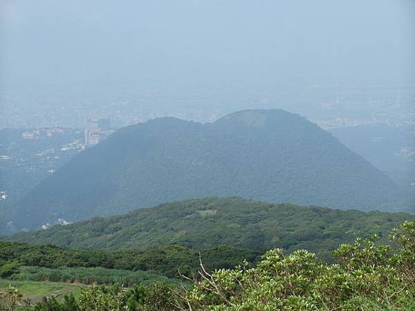 七星山東峰、七星公園、夢幻湖 (74).JPG