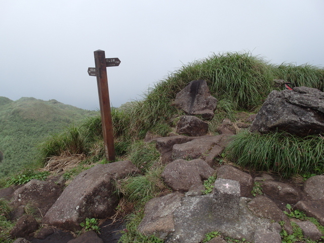 七星山東峰、七星公園、夢幻湖 (126).JPG