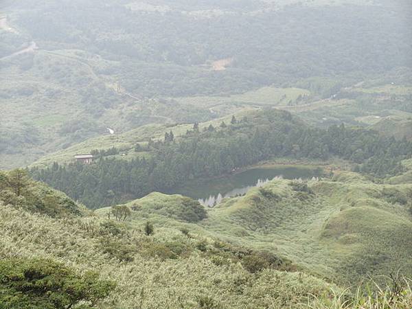 七星山東峰、七星公園、夢幻湖 (139).JPG