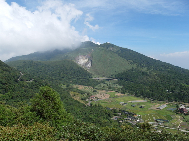 大屯山主峰、南峰、西峰登山步道 (12).JPG