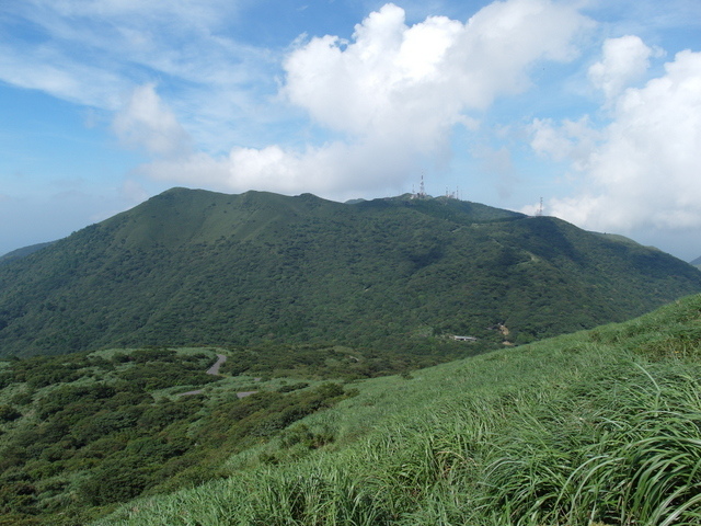 大屯山主峰、南峰、西峰登山步道 (33).JPG