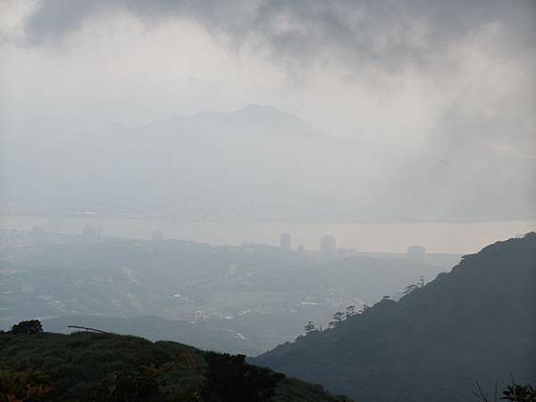 大屯山主峰、南峰、西峰登山步道 (155).JPG