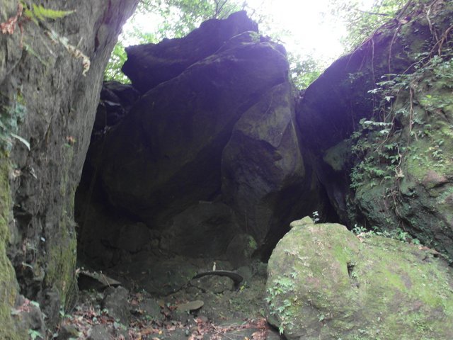 孝子山、慈母峰、菩提山 (8).JPG