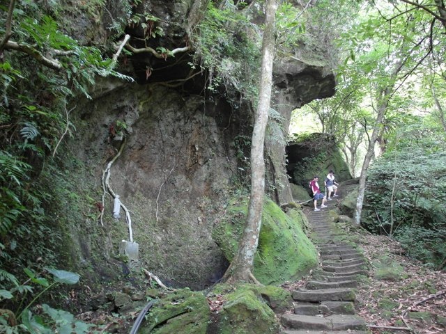 孝子山、慈母峰、菩提山 (126).JPG