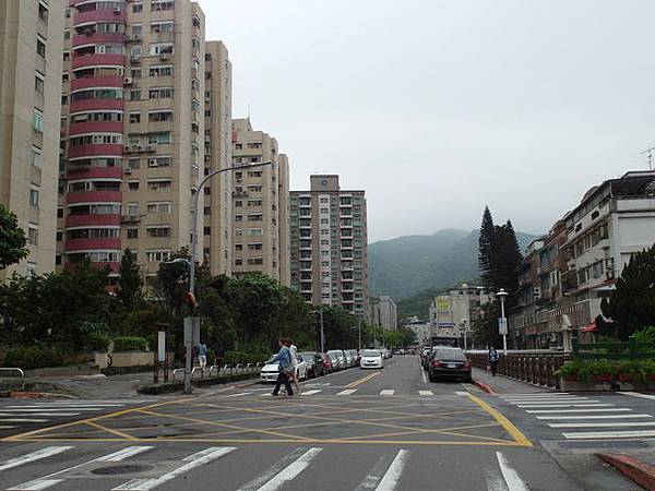 牛稠湖山 (8).jpg