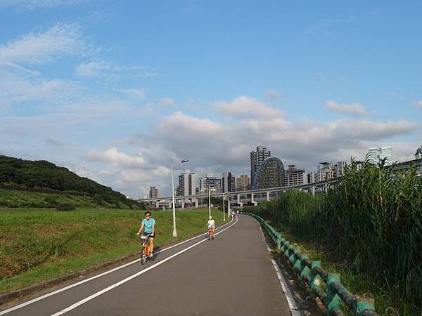 基隆河自行車道 (66).JPG