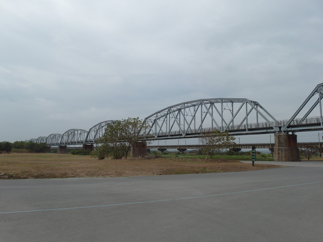 下淡水溪鐵橋 (44).JPG