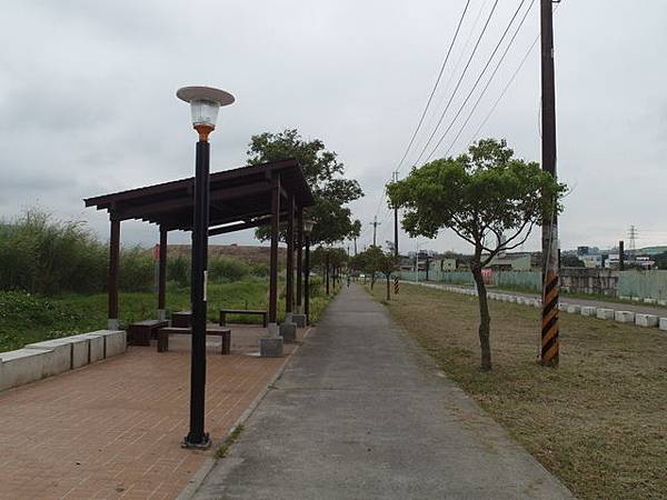 大鶯綠野景觀自行車道 (74).JPG