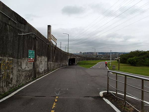 二重環狀自行車道 (36).JPG