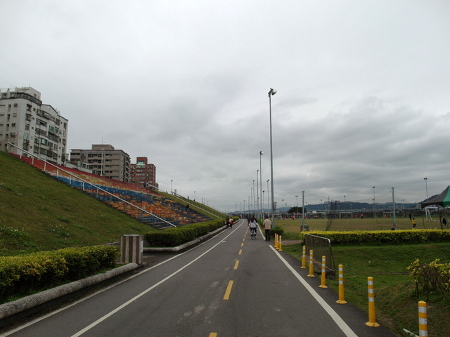 二重環狀自行車道 (45).JPG