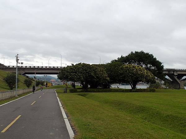 二重環狀自行車道 (112).JPG