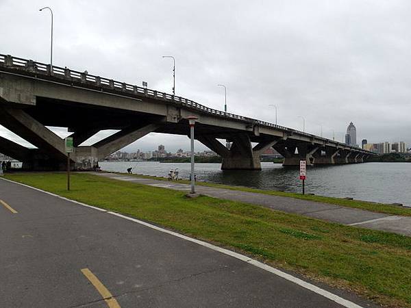 二重環狀自行車道 (113).JPG