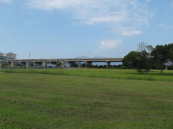 二重環狀自行車道 (374).JPG