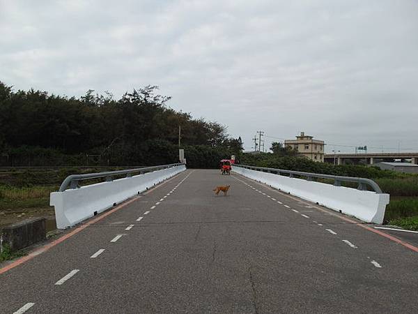 桃園濱海自行車道 (158).JPG