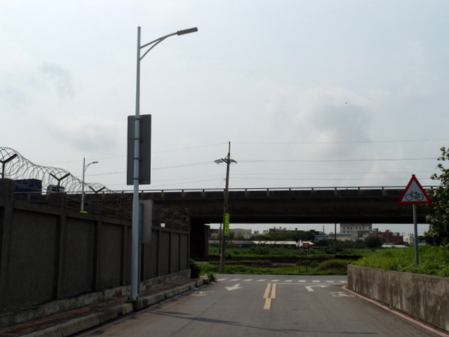 桃園濱海自行車道 (297).JPG