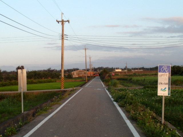 後龍綠光海風自行車道 (74).JPG