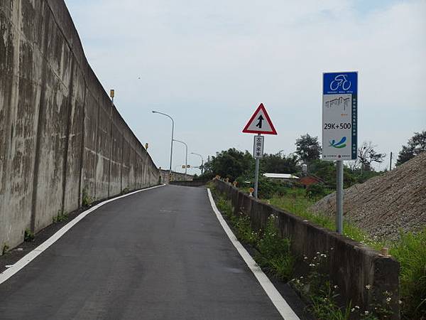 後龍綠光海風自行車道 (188).JPG