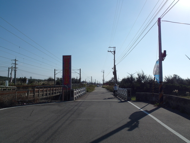 後龍綠光海風自行車道 (317).JPG