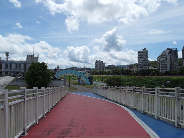 基隆河右岸自行車道_汐止段 (98).JPG