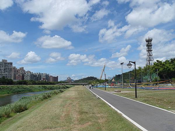 基隆河右岸自行車道_汐止段 (121).JPG