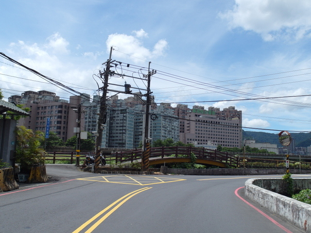 基隆河右岸自行車道_汐止段 (131).JPG