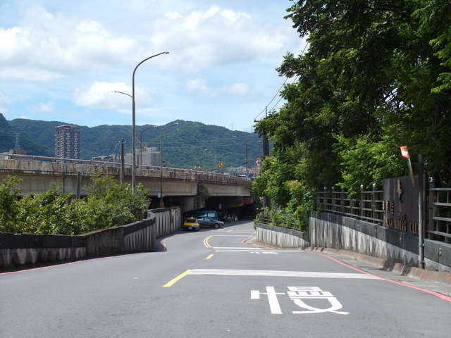 基隆河右岸自行車道_汐止段 (140).JPG