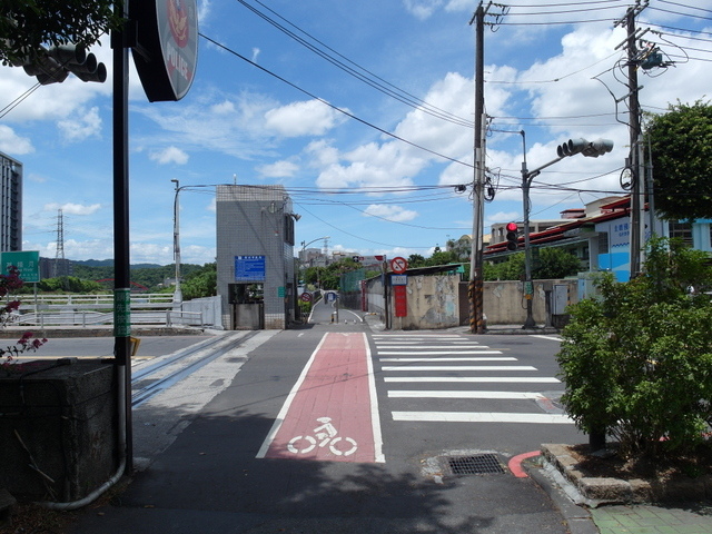 基隆河右岸自行車道_汐止段 (201).JPG