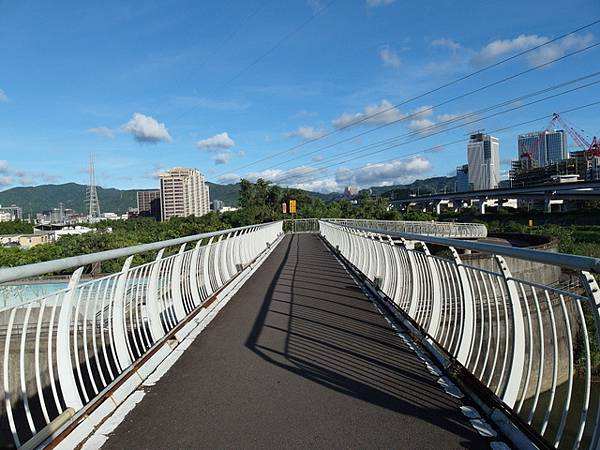 基隆河右岸自行車道_汐止段 (236).JPG