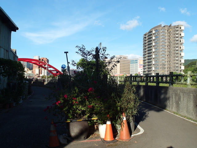 基隆河右岸自行車道_汐止段 (258).JPG